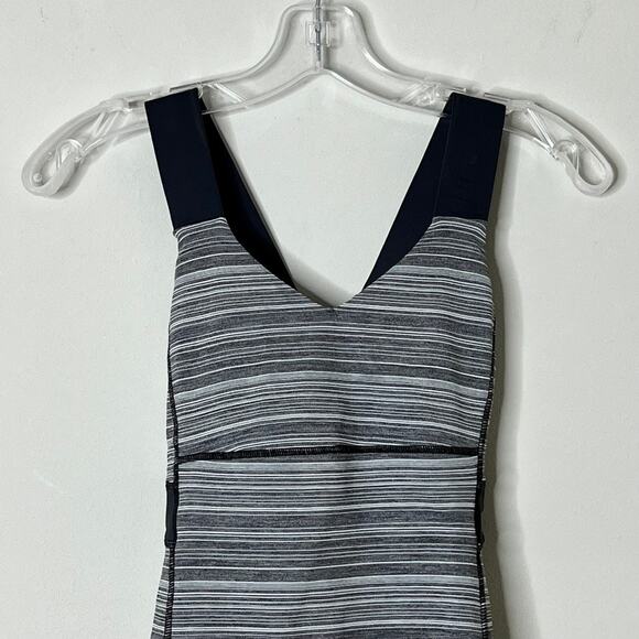 Lululemon Coal Strata Stripe Push UR Limits Tank Gray Black Womens Size 4 - Picture 3 of 7